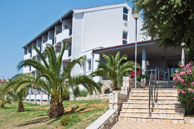 Veli Mel Hotel - San Marino Sunny Resort By Valamar Lopar Exterior photo